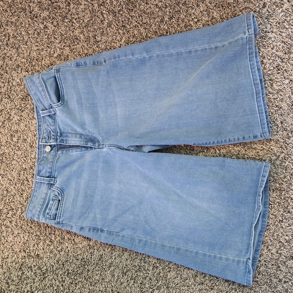 Light wash denim jean shorts